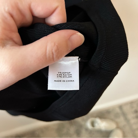 Parker Boomerang Knit Dress Black - Picture 11 of 11